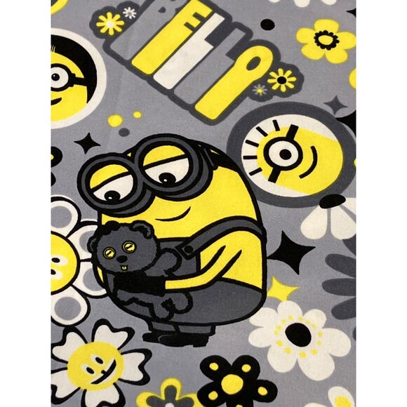 Minions The Rise Of Gru Womens Scrub Top Small - Picture 10 of 12